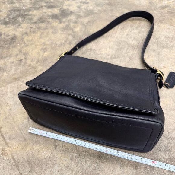 Vintage Coach Crossbody Black Genuine Leather Flap shoulder bag - Picture 6 of 10